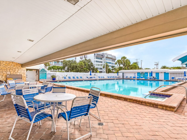 Beachside Vacation Retreat - Great Amenities